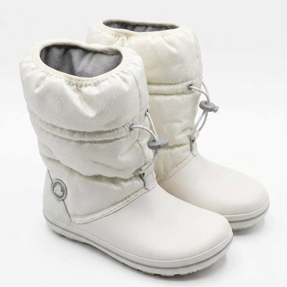 Crocs, Classic Lined Neo Puff Boot, Size 6